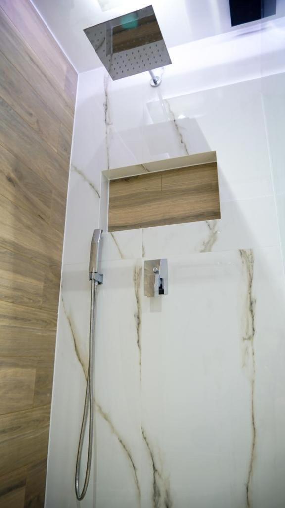 P & K Design Ltd Flats By Rentals Pro Services - Nea Moudania Zewnętrze zdjęcie